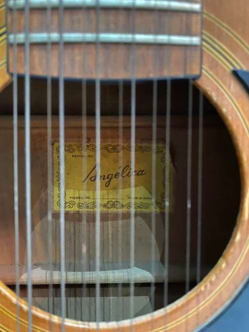 VINTAGE LARHE ANGELICA QUITAR 108CM TALL !!!