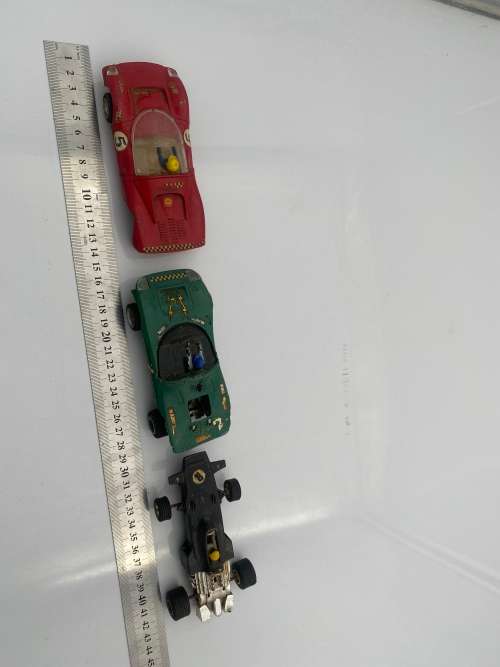 VINTAGE SCALEXTRIC CARS FOR PARTS AS SEEN ON PICTURES!!!!