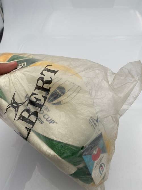 2019 RUGBY WORLD CUP GILBERT BALL BRAND NEW !!!!