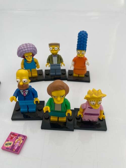 COLLECTION OF LEGO SIMSON FIGURES BID FOR ALL !!!
