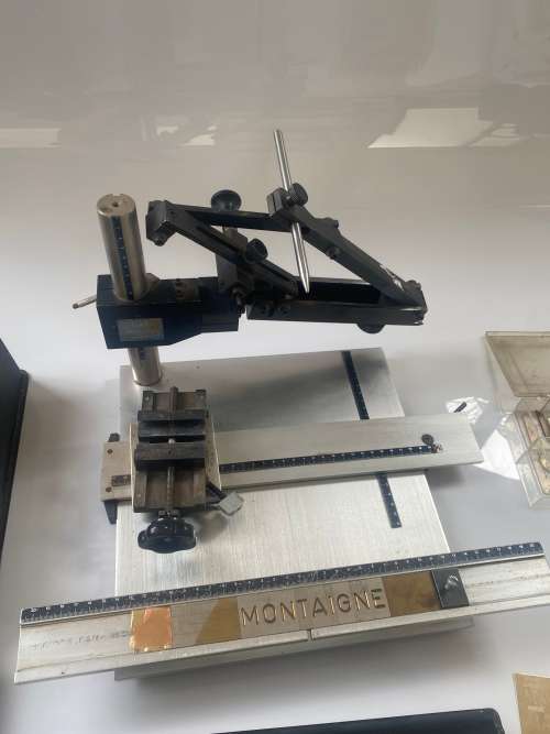 GRAVOGRAPH ENGRAVING MACHINE WITH ALL EXTRAS BID FOR ALL AS SEEM ON PICTURES!!!!!