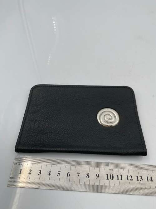 GENUINE LEATHER CARROL BOYES CARD HOLDER !!!