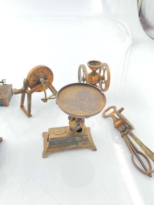 LARGE COLLECTION PF MINIATURE PICES BID FOR ALL !!!