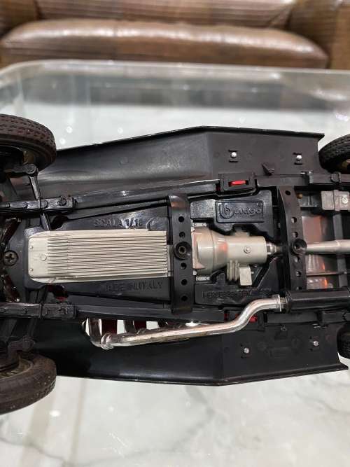 LARGE SCALE 1/18 BURAGO DIE CAST MERCEDES BENZ!!!!