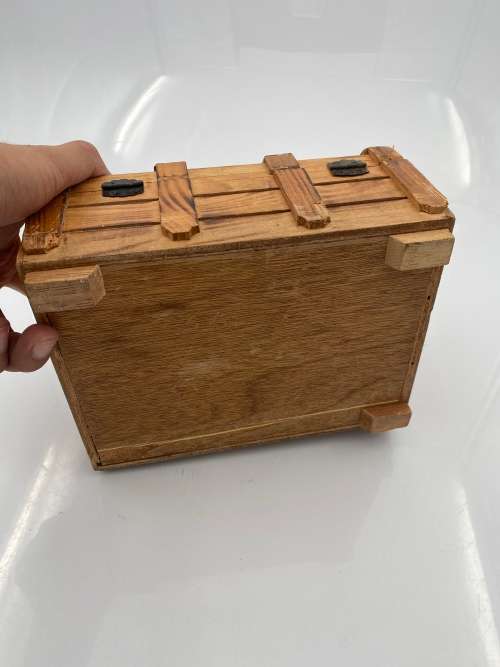 BEAUTIFUL HIGHLY DETAILED WOODEN JEWELLERY  BOX !!!!