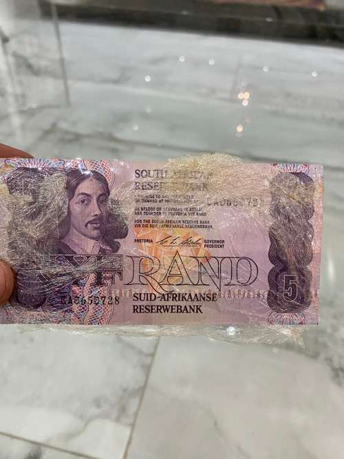 RARE SEALED PACKE OF FIVE RAND NOTES BRAND NEW IN SEQUENCE UNCIRCULATED !!!!