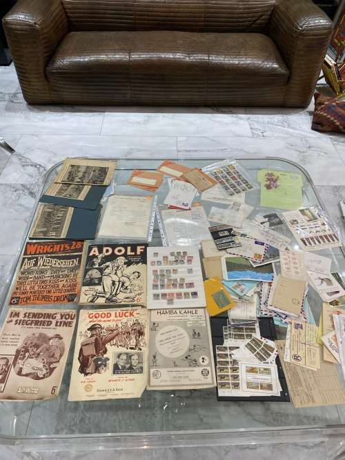 LARGE COLLECTION OF MIXED COLLECTABLES BID FIR THE WHOLE COLLECTION!!!!