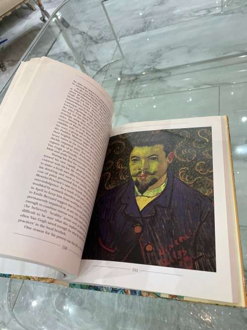 Vincent Van Gogh book !!!