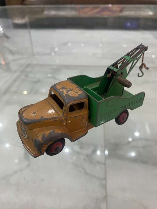 DINKY TOUS COMMER TRUCK !!!