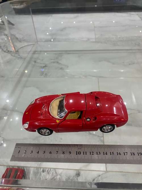 DIE CAST FERRARI 250 LE MANS 1965 SCALE 1:24 !!!
