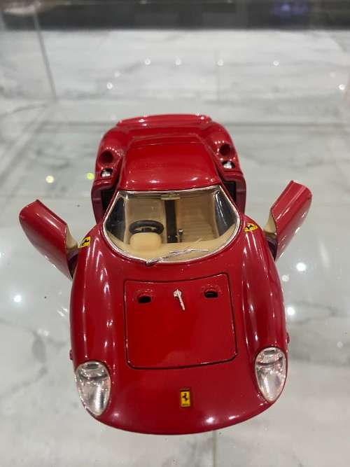 DIE CAST FERRARI 250 LE MANS 1965 SCALE 1:24 !!!