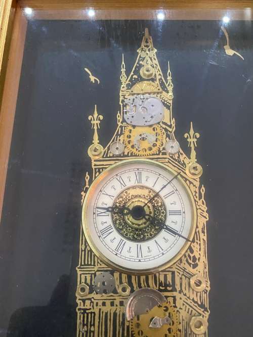 Highly detailed clock working!!!