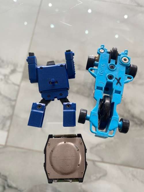 TOMY GOKART AND VINTAGE BMX WATCH AND TAKARA WATCH ROBOT NOT TESTED!!!