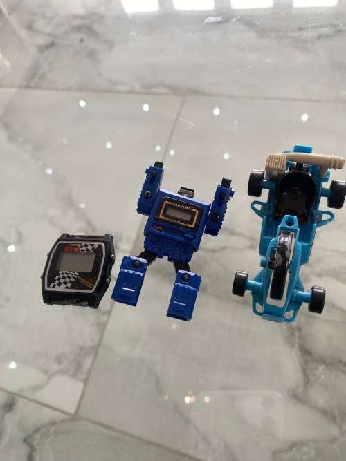 TOMY GOKART AND VINTAGE BMX WATCH AND TAKARA WATCH ROBOT NOT TESTED!!!