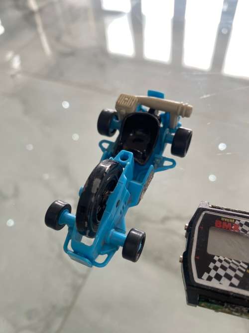 TOMY GOKART AND VINTAGE BMX WATCH AND TAKARA WATCH ROBOT NOT TESTED!!!