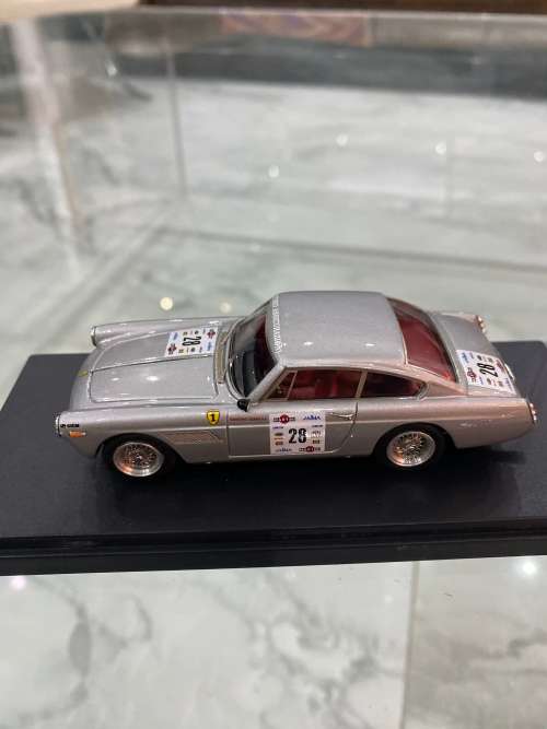 FERRARI 250GTE DIE CAST SCALE 1:24 !!!