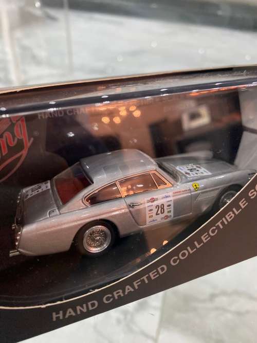 FERRARI 250GTE DIE CAST SCALE 1:24 !!!