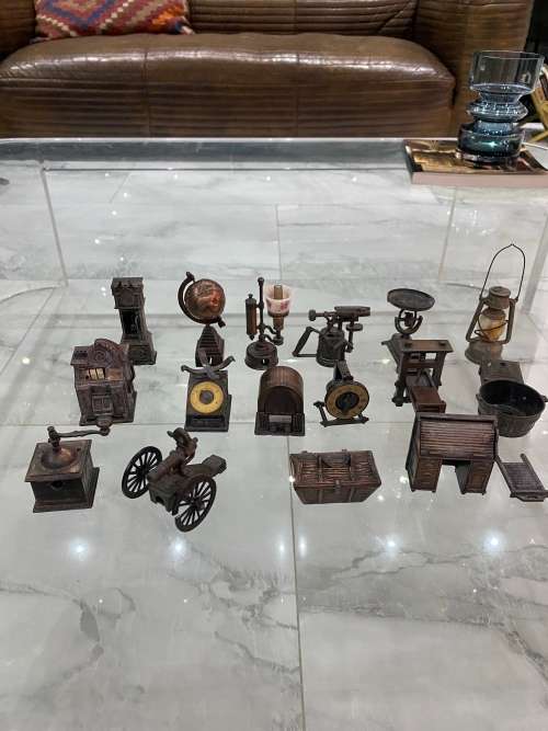 Collection of miniature display pieces bid for all!!!