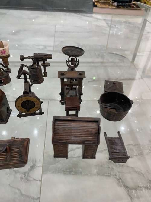 Collection of miniature display pieces bid for all!!!