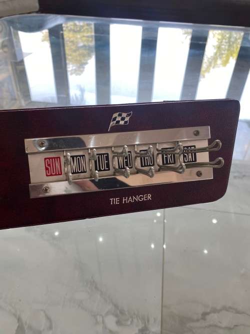 VINTAGE BELT HANGER !!!