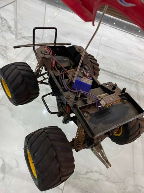 RARE LARGE VINTAGE TAMIYA MIDNIGHT PUMPKIN RC CAR NOT TESTED AND NO REMOTE !!!