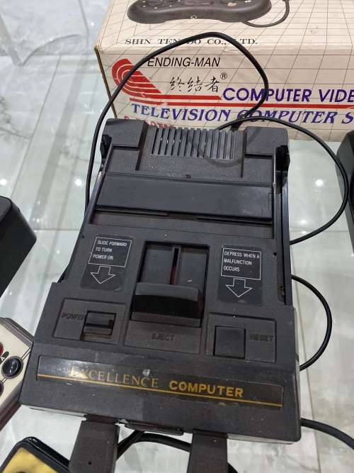 Large collection of vintage tv games bid for all not tested !!!!