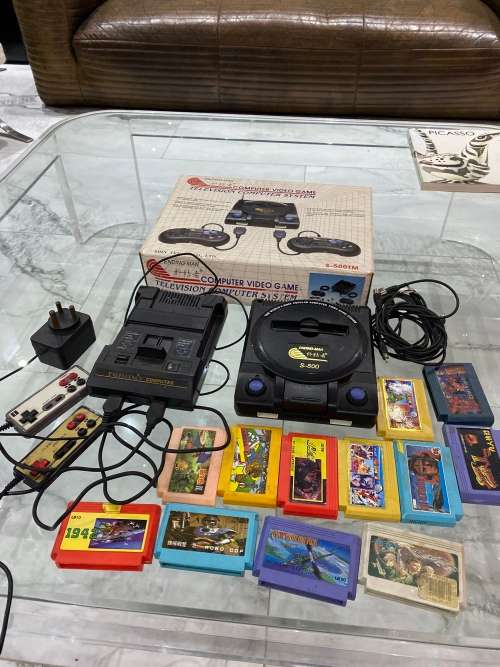 Large collection of vintage tv games bid for all not tested !!!!