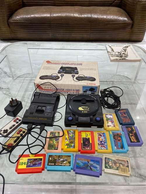 Large collection of vintage tv games bid for all not tested !!!!