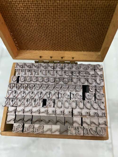 Massive collection of type letter  press massive collection bid for all !!!
