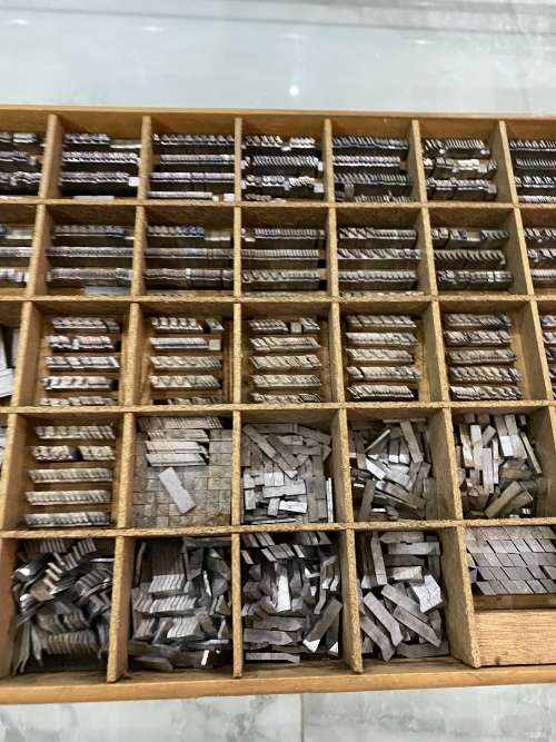 Massive collection of type letter  press massive collection bid for all !!!