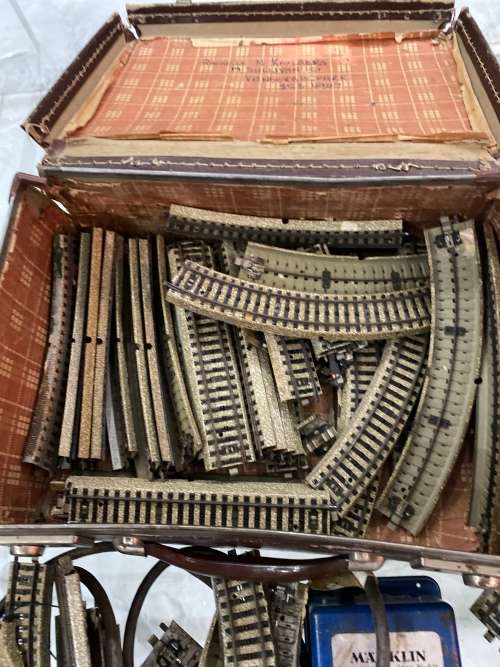 Markline train set as seen on pictures not tested !!!