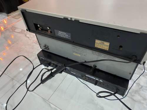 VINTAGE ELECTRONICS NAD TECHNICS AND OTHER NOT WORKING FOR SPARES !!!