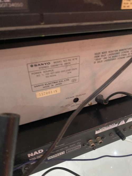 VINTAGE ELECTRONICS NAD TECHNICS AND OTHER NOT WORKING FOR SPARES !!!