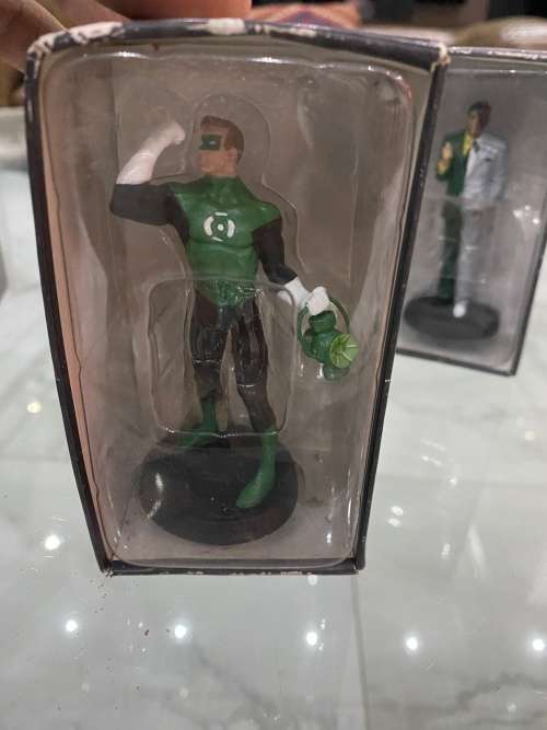 VINTAGE DC LEAD FIGURES BID FOR ALL !!!