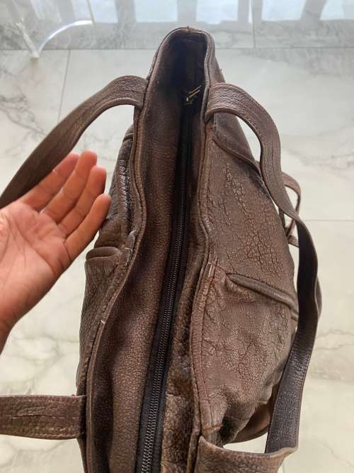 LARGE LEATHER BAG !!!