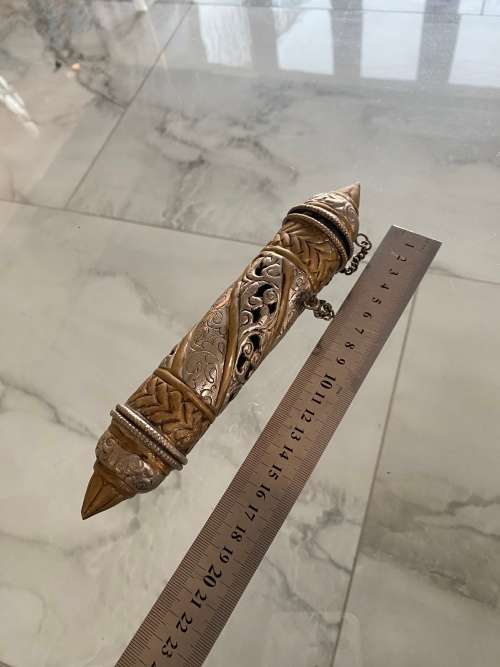 Highly detailed holder !!!