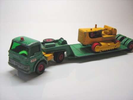 Matchbox Dyson Low-Loader King Size K-17 & D9 Caterpillar
