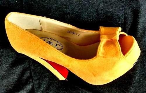 HIGH HEELS SHOES Sizes 3. Reduced to clear!!!