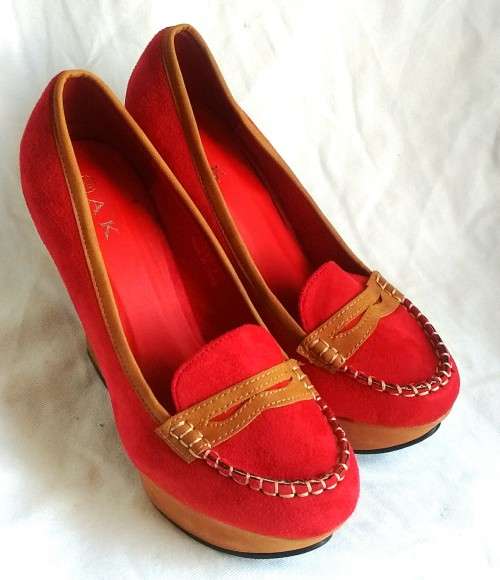 Elegant, High Heels Suede Shoes Sizes 5