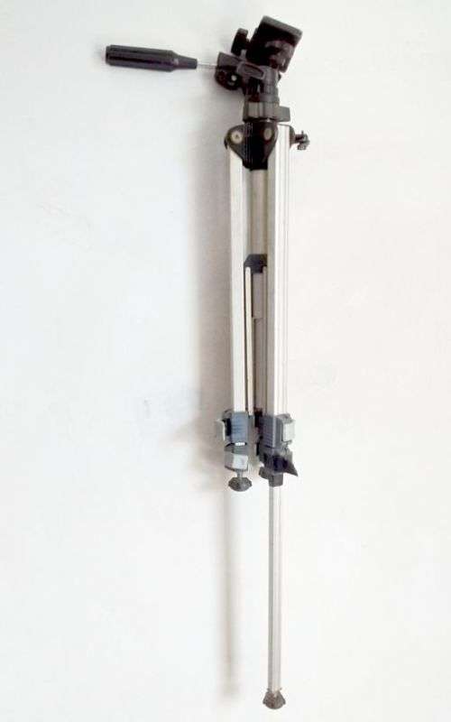 SILK 35D Old Tripod