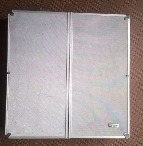 Dart Board Set. In Casing. With Set of Darts