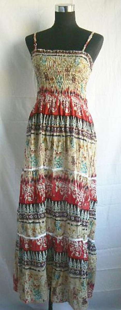 Light, Lovely Floral Summer Dress. To Fit 32/34