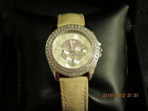 Ladies Guess pink leather strap Watch *WOW BARGAIN*