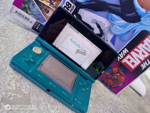 Nintendo 3DS -  excellent Condition - Comes with Ben10 Pouch and charger