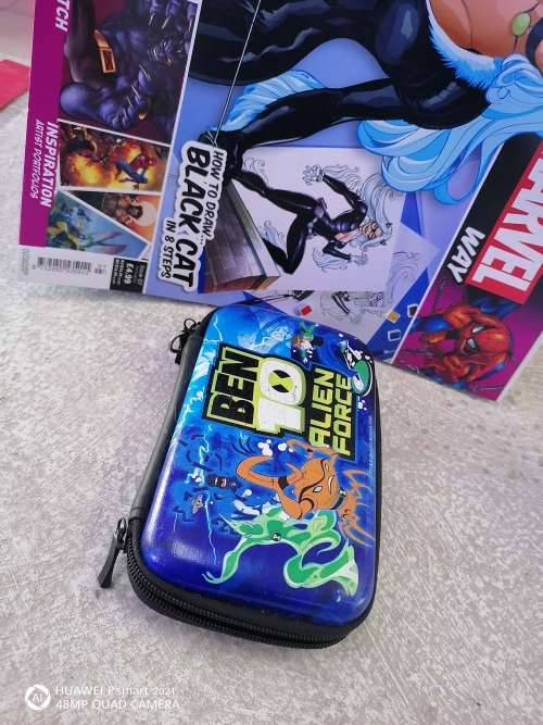 Nintendo 3DS -  excellent Condition - Comes with Ben10 Pouch and charger