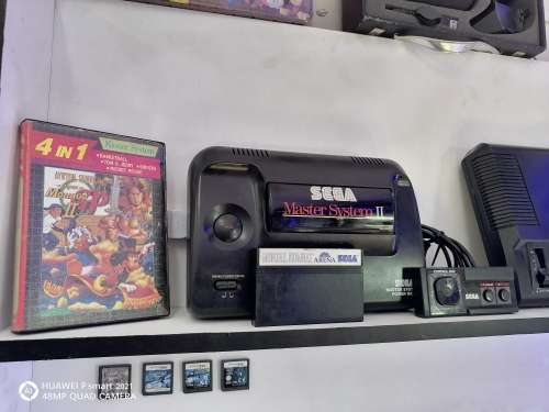 Sega Master System II + 2 Original games and  1 Controller,Read Description