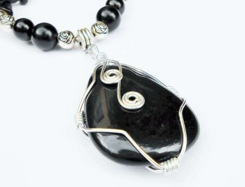 BLACK OBSIDIAN NECKLACE