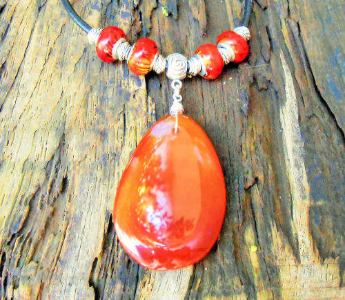 CARNELIAN NECKLACE
