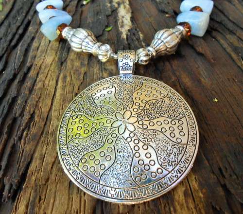 AQUAMARINE NECKLACE AND BRACELET SET