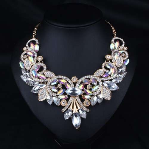 Beautiful necklace - gold plated